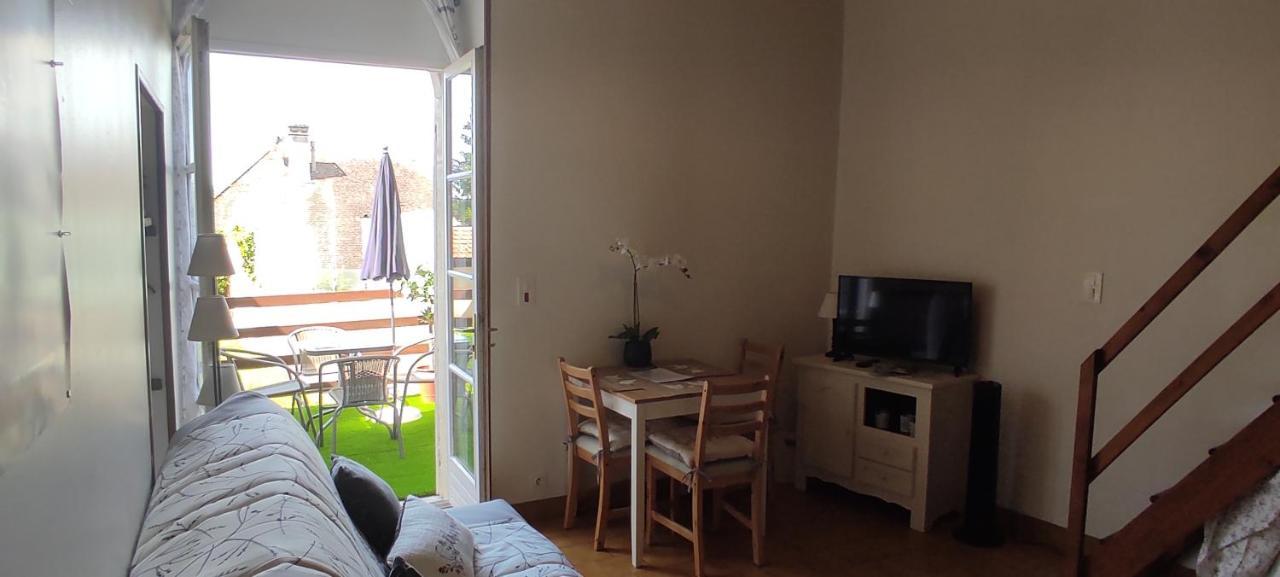 Aux Nids D'Hirondelles Appartement Pouilly-sur-Loire Buitenkant foto